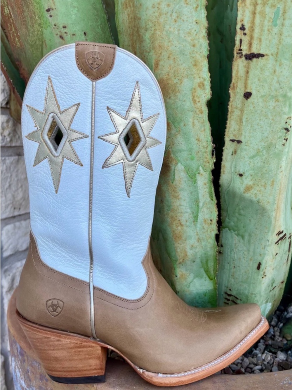 Ariat White Shaft with Tan Foot Western Boots